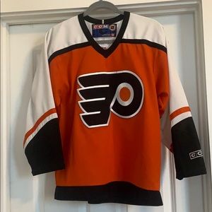 Stitched Philadelphia Flyers jersey; Men’s Small